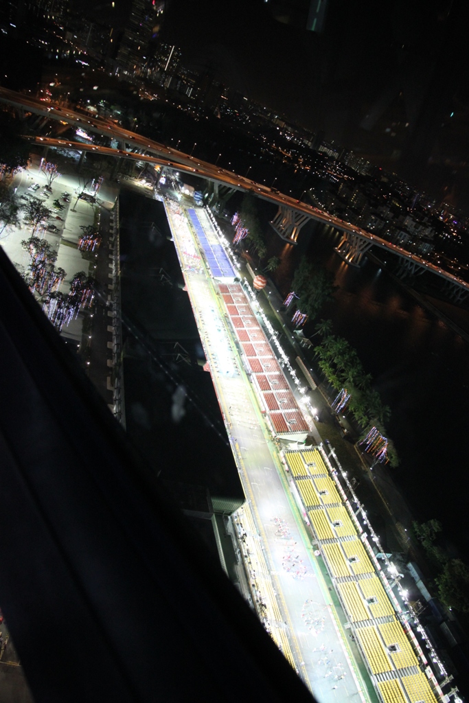 Ruota panoramica Singapore Flyer vista dall'alto